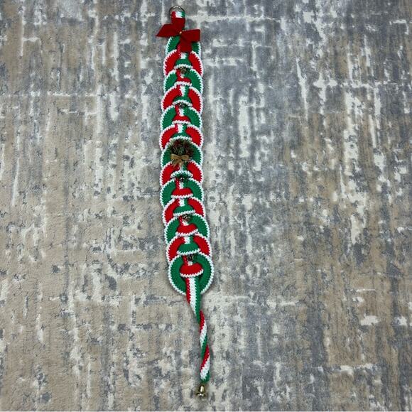 Vintage 1970's Handmade Crochet Wreath Chain Door Hanger Kitschy Christmas - Picture 2 of 9